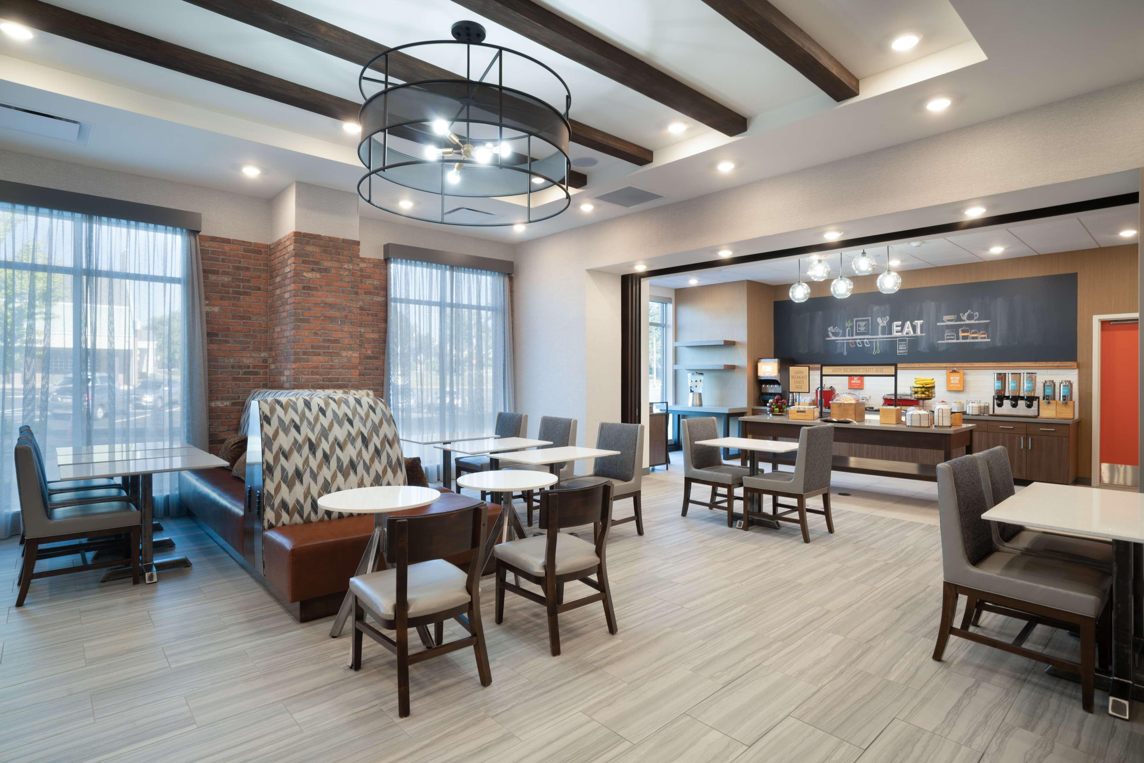 Hampton Greenville, Sc 3*